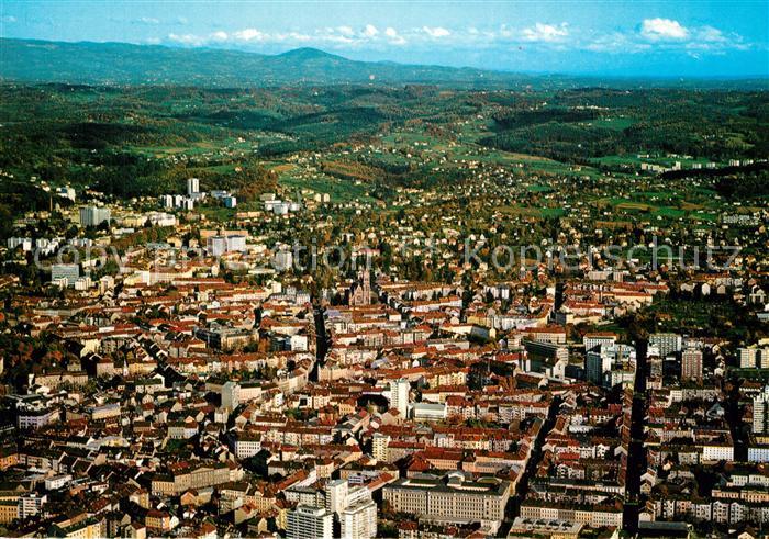 Graz Steiermark mit Blick auf Herz Jesu Kirche Krankenhaus Ries und Ragnitz Flie