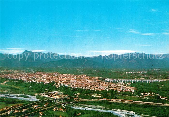 Cuneo nella sua cornice alpine veduta aerea