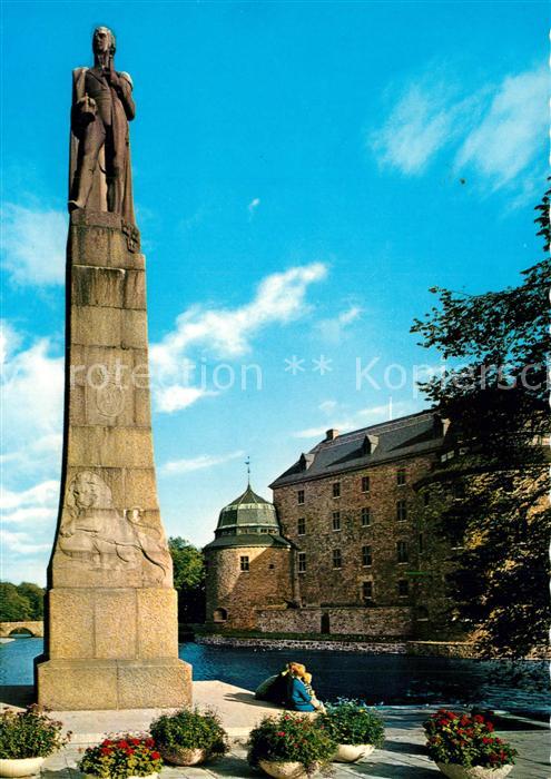 oerebro Slottet med Karl XIV Johan Schloss Denkmal