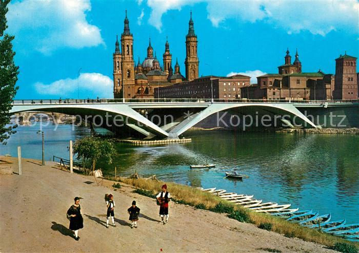 Zaragoza Saragossa Espana Rio Ebro Puente de Santiago y Basilica de El Pilar