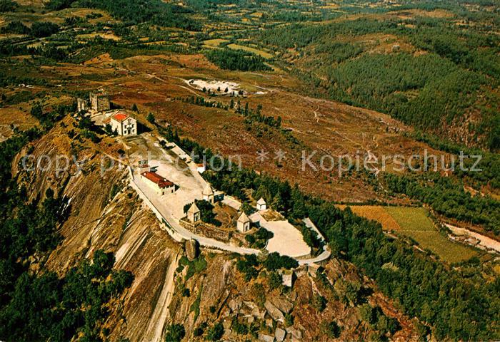 Povoa de Lanhoso Castelo e ermida vista aérea