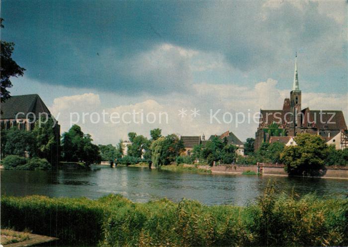 Wroclaw Ostrow Tumski Gotycki kosciol Blick ueber den Fluss zur Kirche