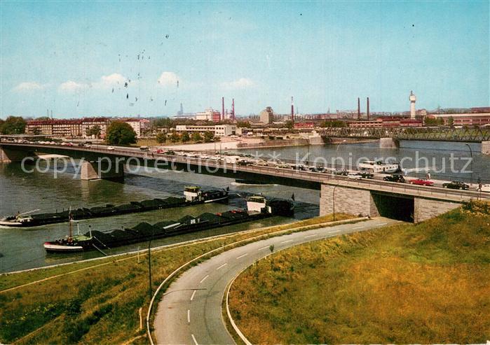 Kehl Rhein Blick ueber Europabruecke auf Strassburg