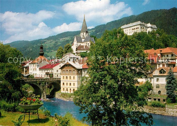 Murau Steiermark Partie an der Mur Bruecke Blick zu Kirche und Schloss