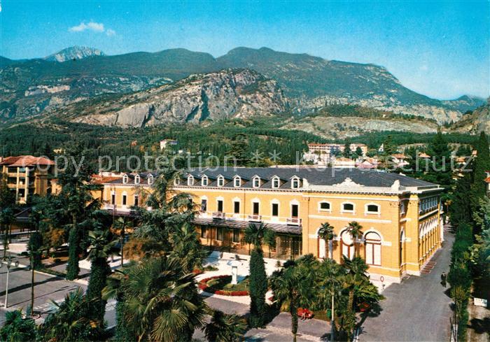 Arco Trentino Stadtgaerten und Spielhaus