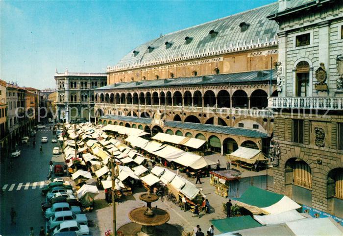 Padova Piazza delle Erbe Palazzo della Ragione