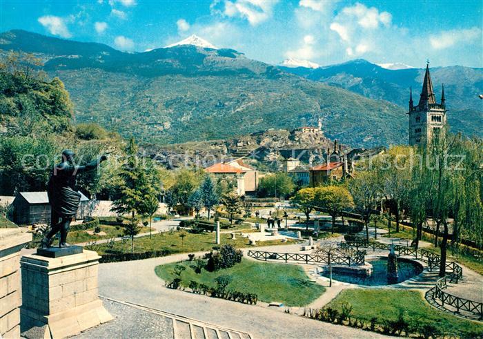 Susa Italia Parco Augusto sulfo sfondo il Rocciamelone