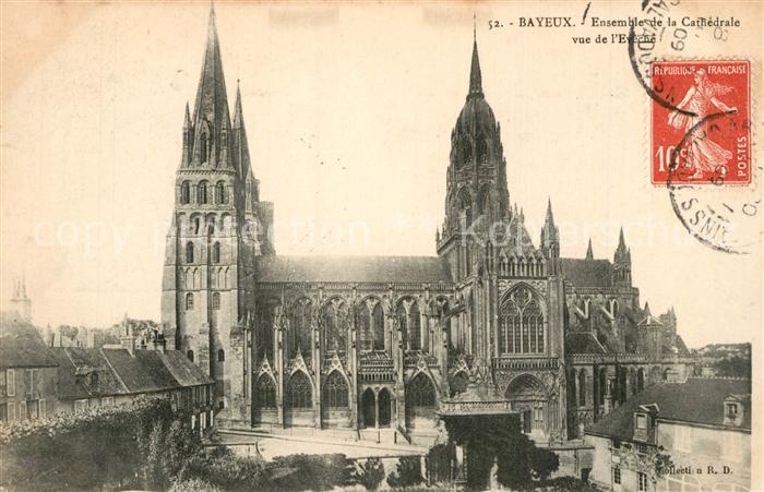 Bayeux Ensemble de la Cathedrale vue de l'Evêc