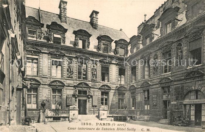 Paris Cour intérieure de l'ancien Hôtel Sully