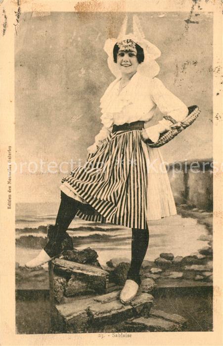 Les Sables-d Olonne Une sablaise Costumes Trachten