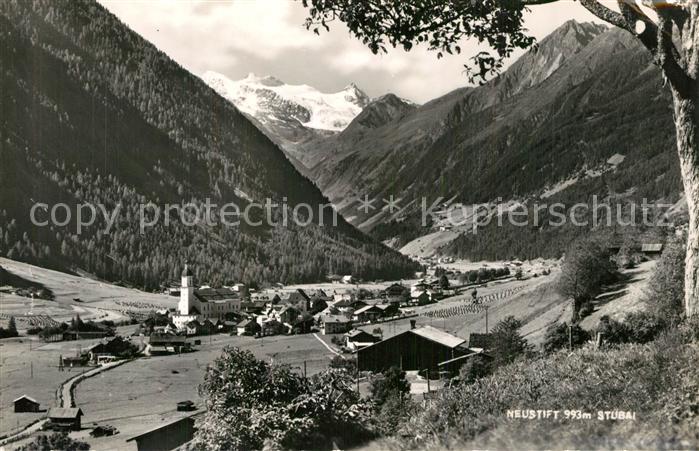 Neustift Stubaital Tirol Gesamtansicht mit Alpenpanorama Stubaier Alpen