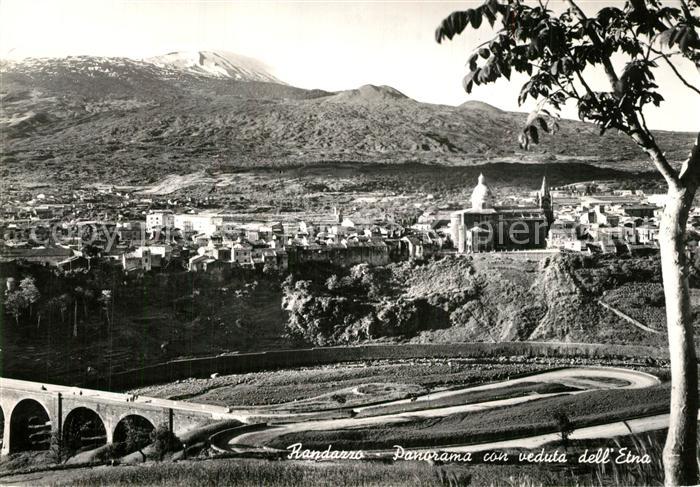 Randazzo Panorama con veduta dell' Etna Vulkan aetna