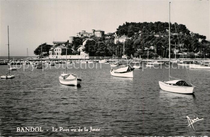 Bandol Le port vu de la Jetée