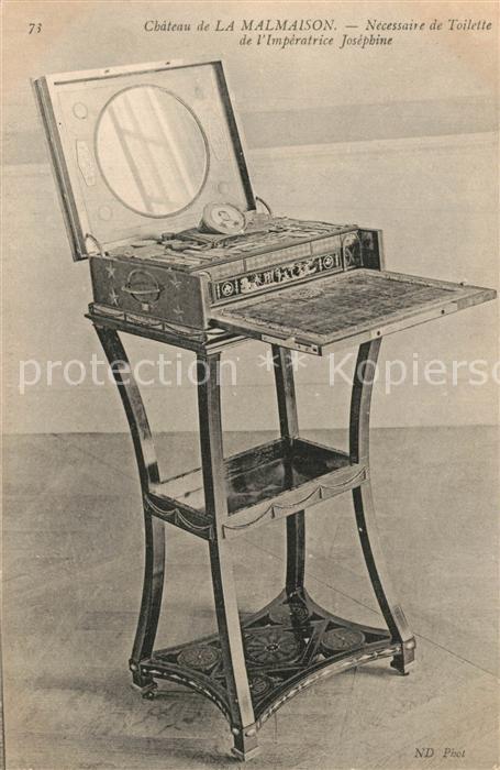La Malmaison Chateau Nécessaire de Toilette de l'Impératrice Joséphine