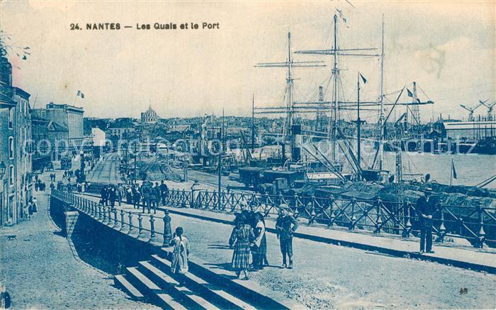 Nantes Loire Atlantique Les quais et le port des bateaux