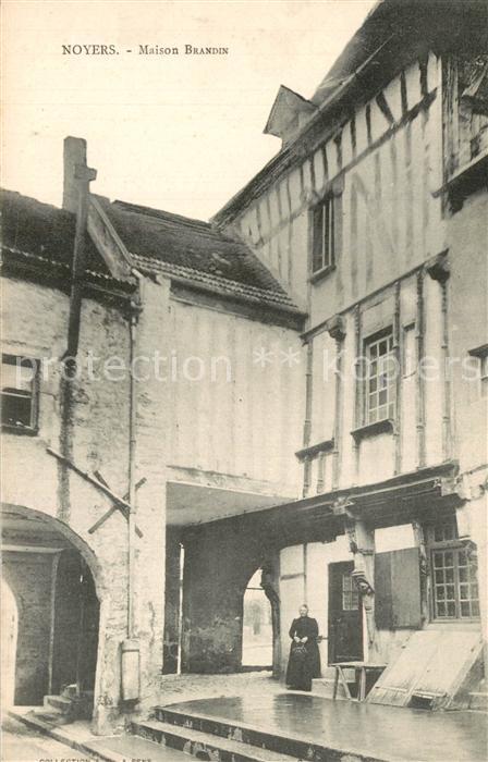 Noyers-sur-Serein La Maison Brandin