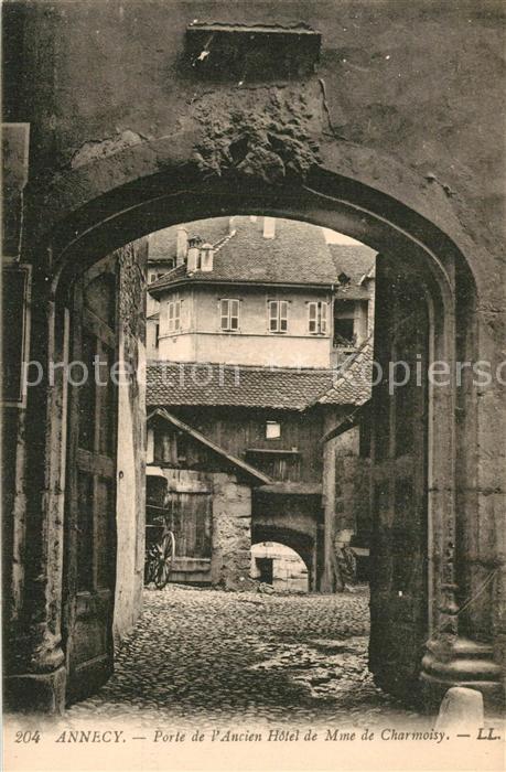 Annecy Haute-Savoie Porte de l'ancien Hôtel de Mine de Charmoisy