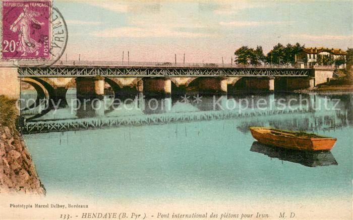 Hendaye Pyrenees Atlantiques Pont international des piétons pour Irun