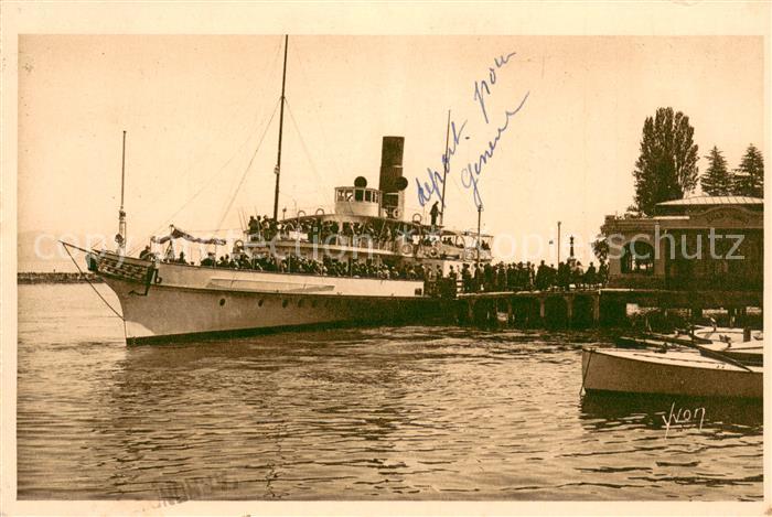 Evian-les-Bains Haute Savoie Le Port l'Embarcadere