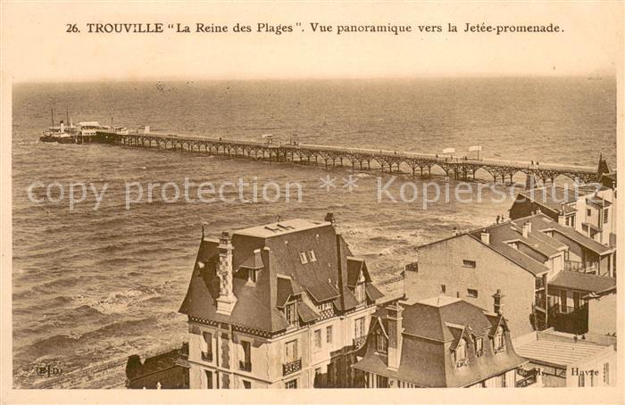 Trouville-Deauville La Reine des Plages Vue panoramique vers la Jetee promenade