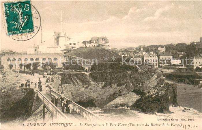 Biarritz Pyrenees Atlantiques Le Semaphore et le Port Vieux