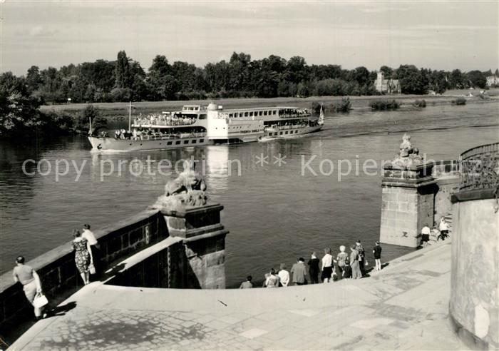 Motorschiffe MS Friedrich Engels Schloss Pillnitz Dr