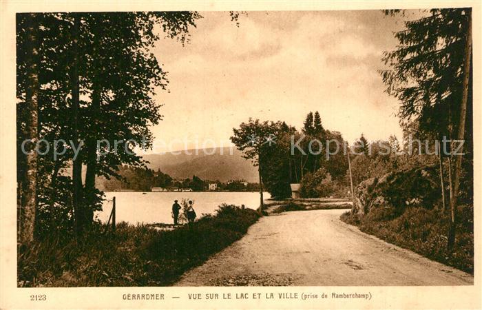 Gerardmer Vosges Vue sur le lac et la ville