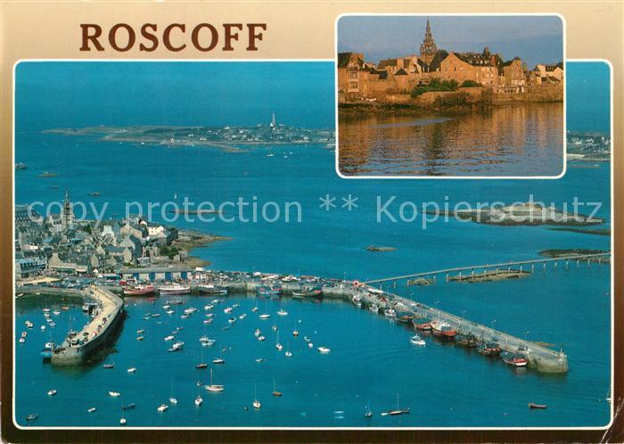 Roscoff Vue aérienne du port Clocher de l'Eglise Notre Dame de Kroaz-Baz
