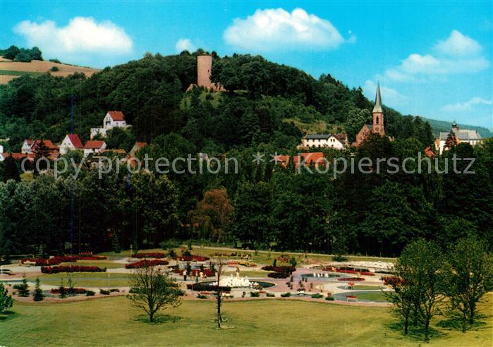 Bad Soden-Salmuenster Neuer Kurpark mit Stoltzenberg Burgruine