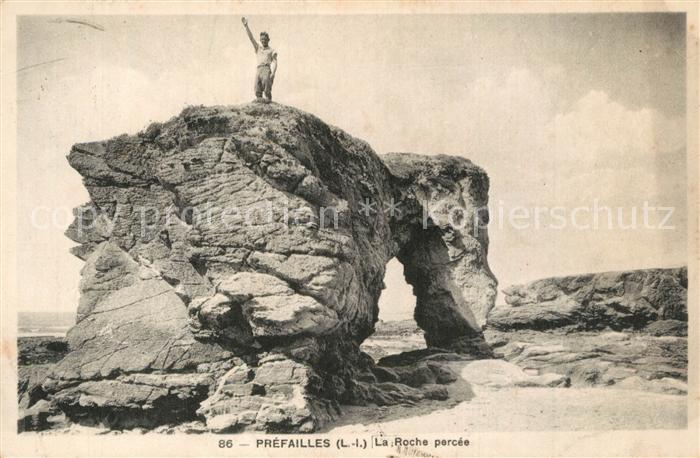 Prefailles La Roche percée Felsformation