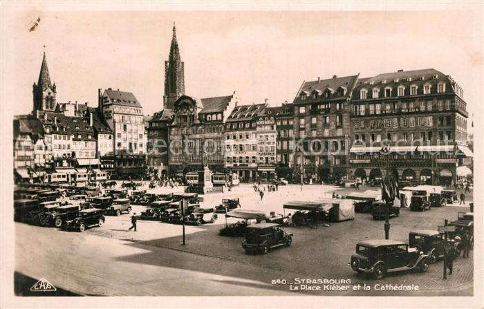 Strasbourg Alsace Place Kleber et la Cathedrale