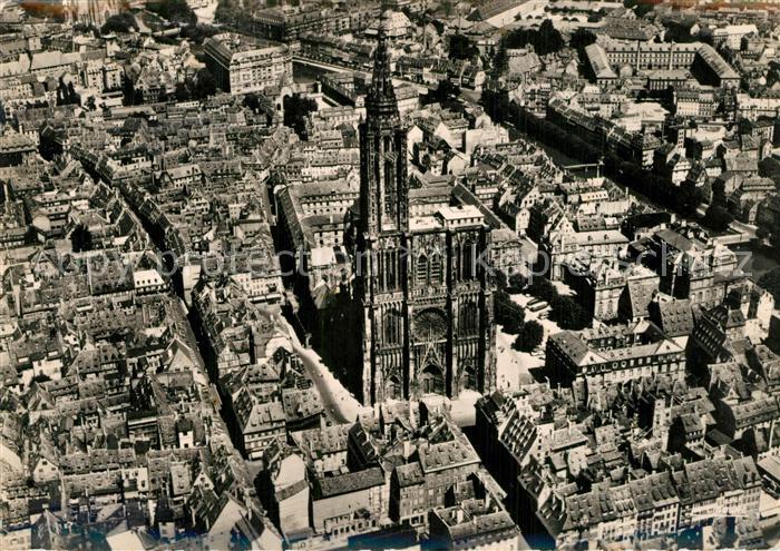 Strasbourg Alsace La Cathedrale vue aérienne
