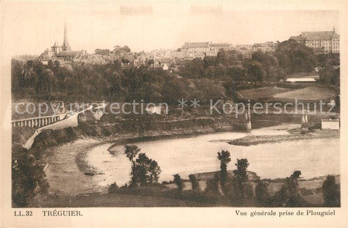 Treguier Cotes d Armor Vue generale prise de Plouguiel