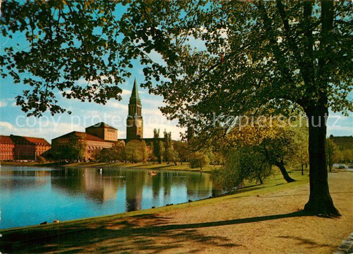 Kiel Kleiner Kiel mit Rathaus und Stadttheater