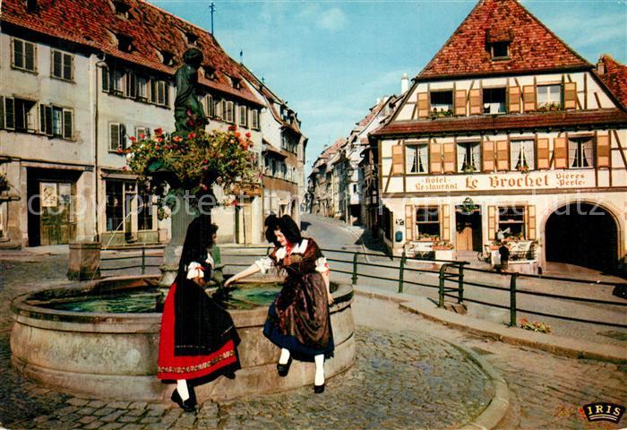 Barr Bas-Rhin Alsaciennes Costumes Fontaine Hotel Restaurant