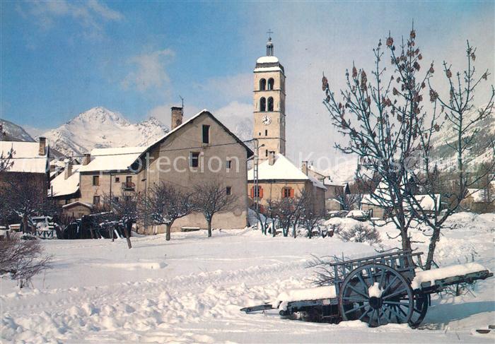 Serre Chevalier Vue d ensemble Eglise en hiver Les Guibertes Alpes francaises
