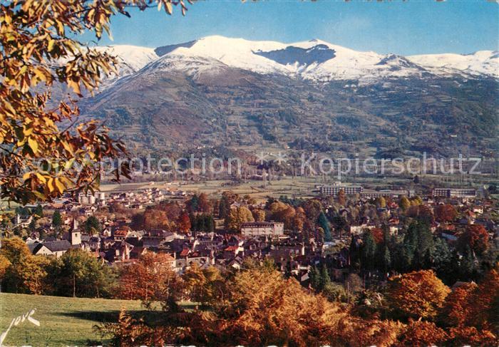Argeles-Gazost Vue Generale et au fond Lycée climatique Pyrénées