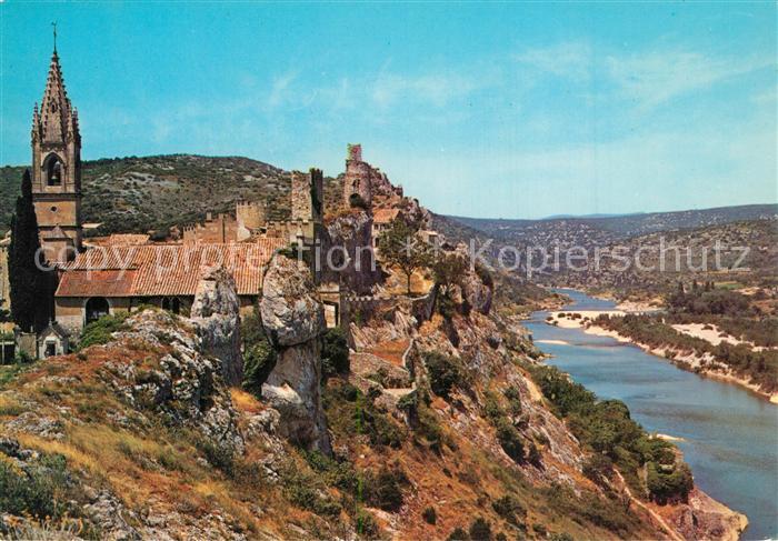 Aigueze Petit village dans les Canyons de l'Ard