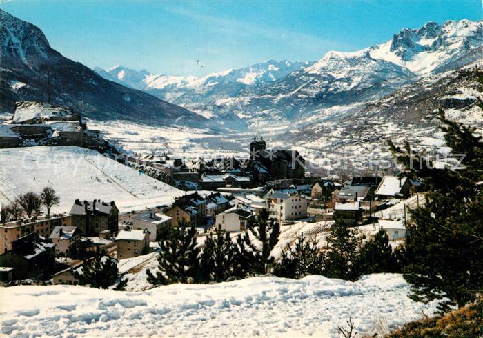 Briancon Vue Generale et le Fort Vauban Alpes en hiver