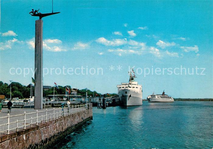 Kiel Am Oslo-Kai Faehre Denkmal