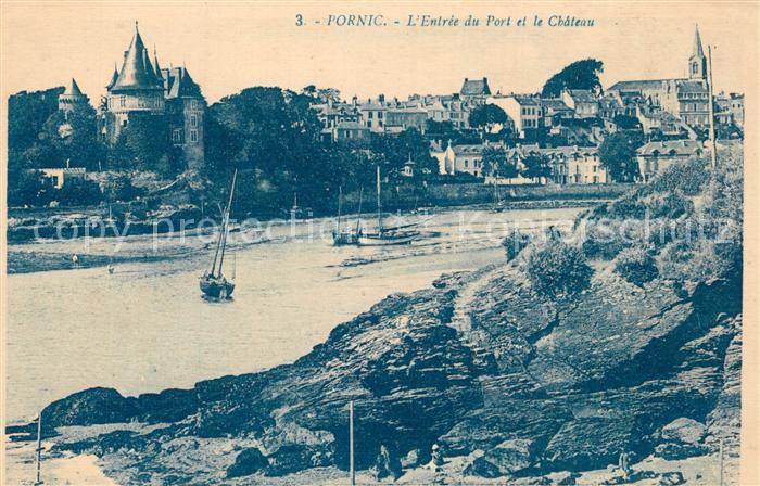 Pornic Entrée du Port et le Chateau
