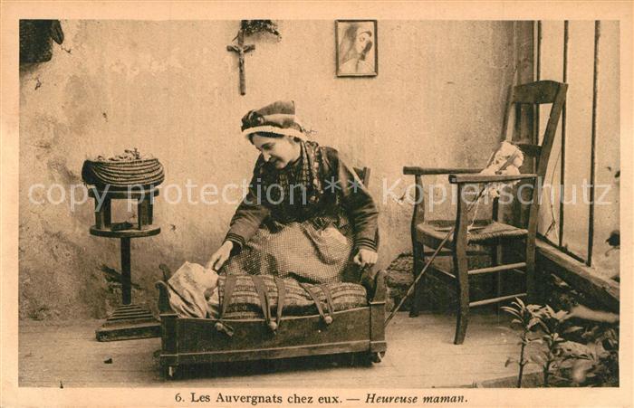 Auvergne Region Les Auvergnats chez eux Heureuse maman