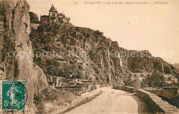 Avallon La rue des Deux Cousins