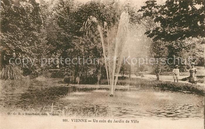 Vienne Isere Un coin du Jardin de Ville