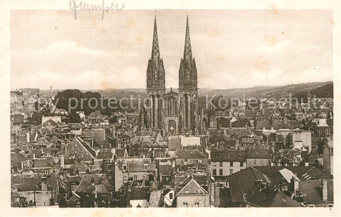 Quimper Vue sur la Cathedrale prise de l’Eglise St Mathieu