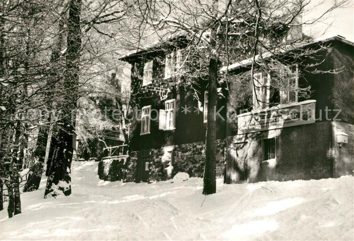 Walddorf Sachsen Ferienheim des VEB Waescheunion Kottmarbergbaude im Winter