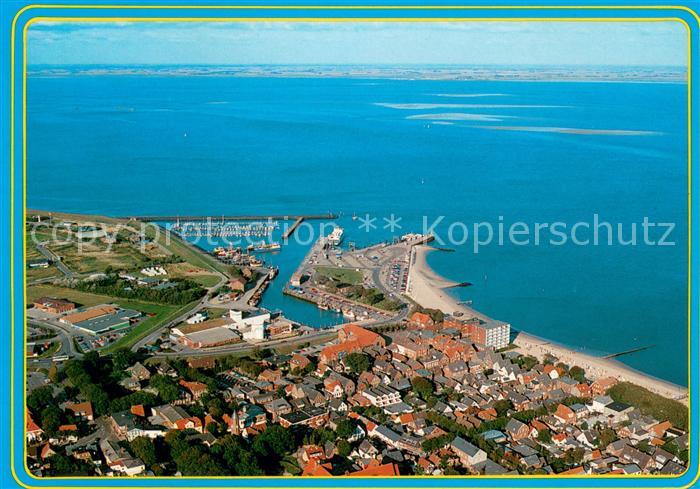 Wyk Foehr Fliegeraufnahme mit Hafen Strand