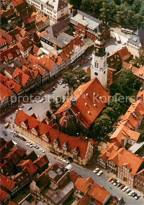 Celle Niedersachsen Rathaus und Stadtkirche Fliegeraufnahme
