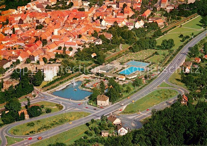 Osterode Harz Fliegeraufnahme mit Pferdeteich Fontaene und Schwimmzentrum