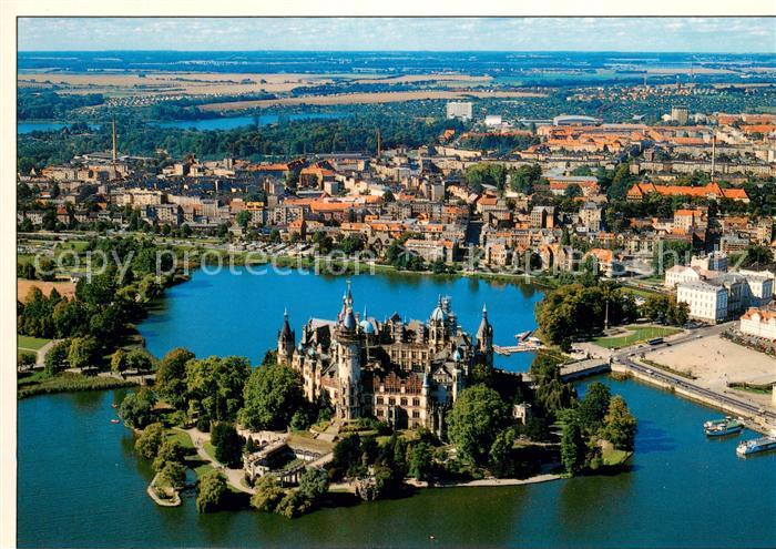 Schwerin Mecklenburg Fliegeraufnahme mit Schweriner Schloss